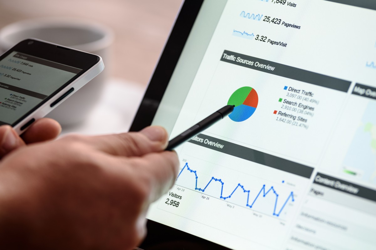 Why Most People Struggle To Make Money Online